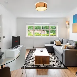 Apartment Flatzy - Quiet Sefton Park Luxury, Liverpool